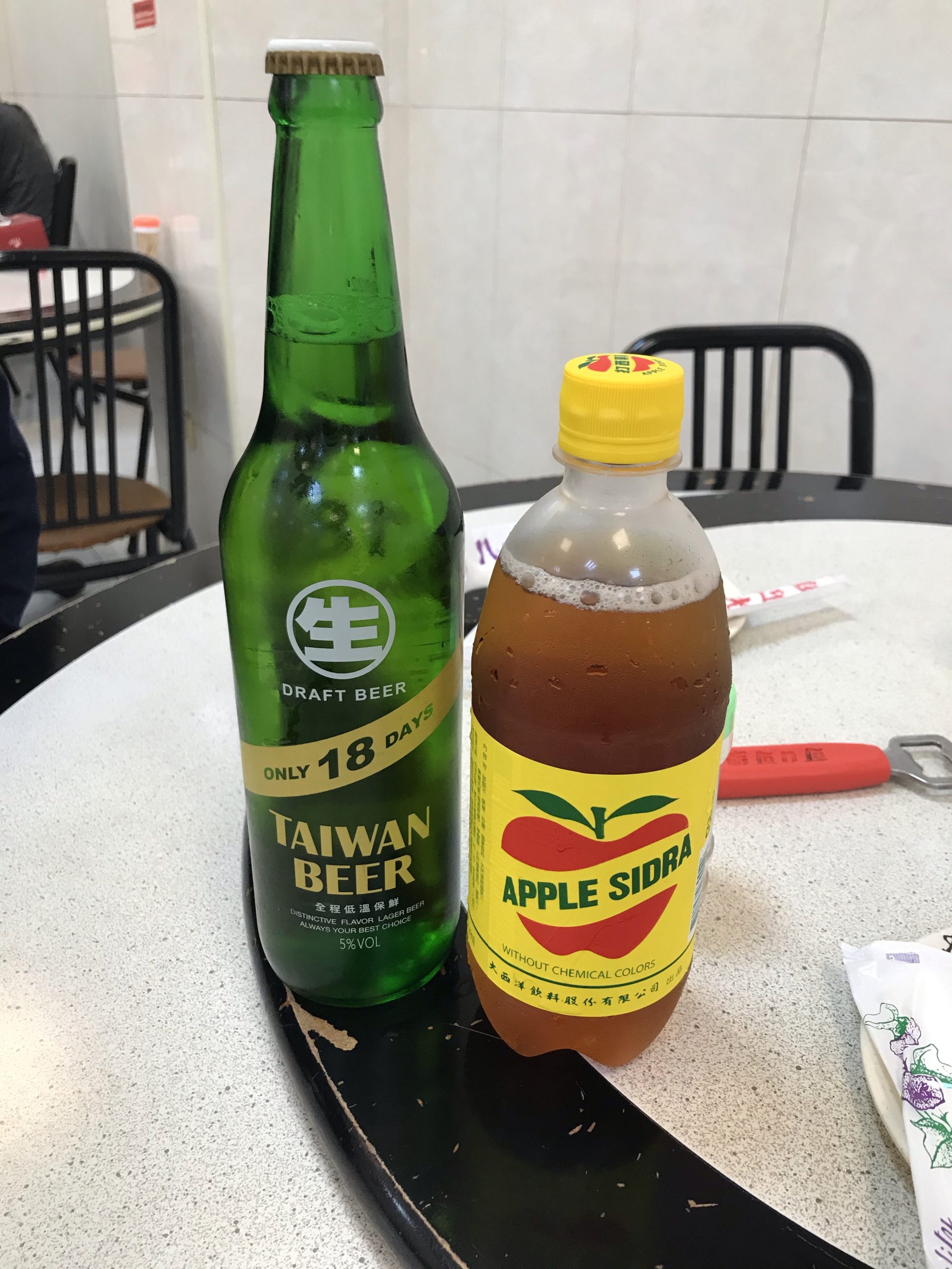 台湾ビールとアップルサイダー